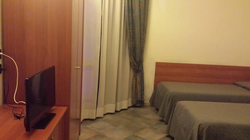 Adelphi Room & Breakfast Ferrara Ngoại thất bức ảnh