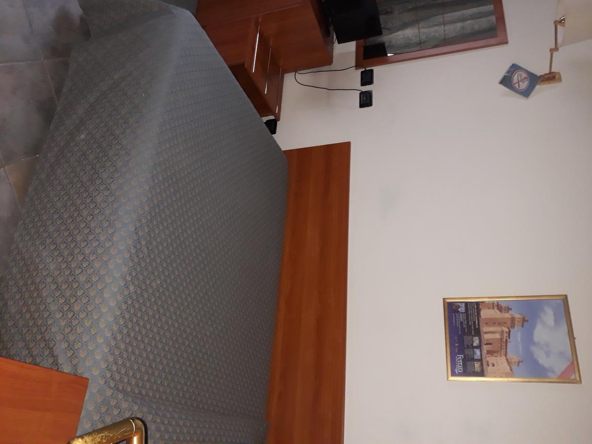 Adelphi Room & Breakfast Ferrara Ngoại thất bức ảnh