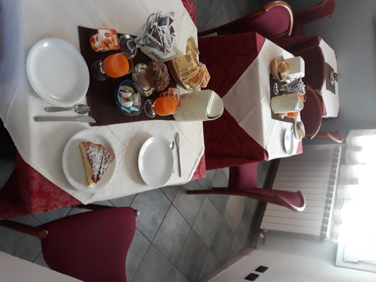 Adelphi Room & Breakfast Ferrara Ngoại thất bức ảnh